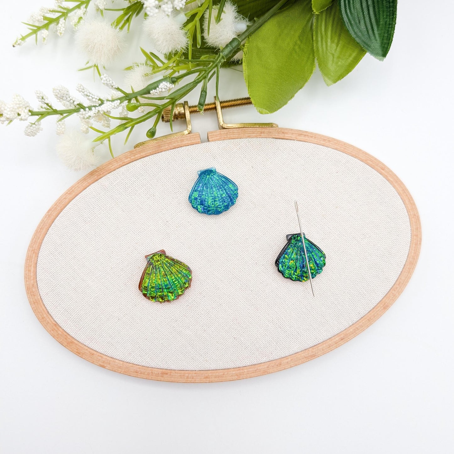 Sea World Enamel Needle Minder, Needle Threader, Jellyfish/Dolphin for Embroidery/Cross Stitch/Needle work/Needlecraft/Sewing