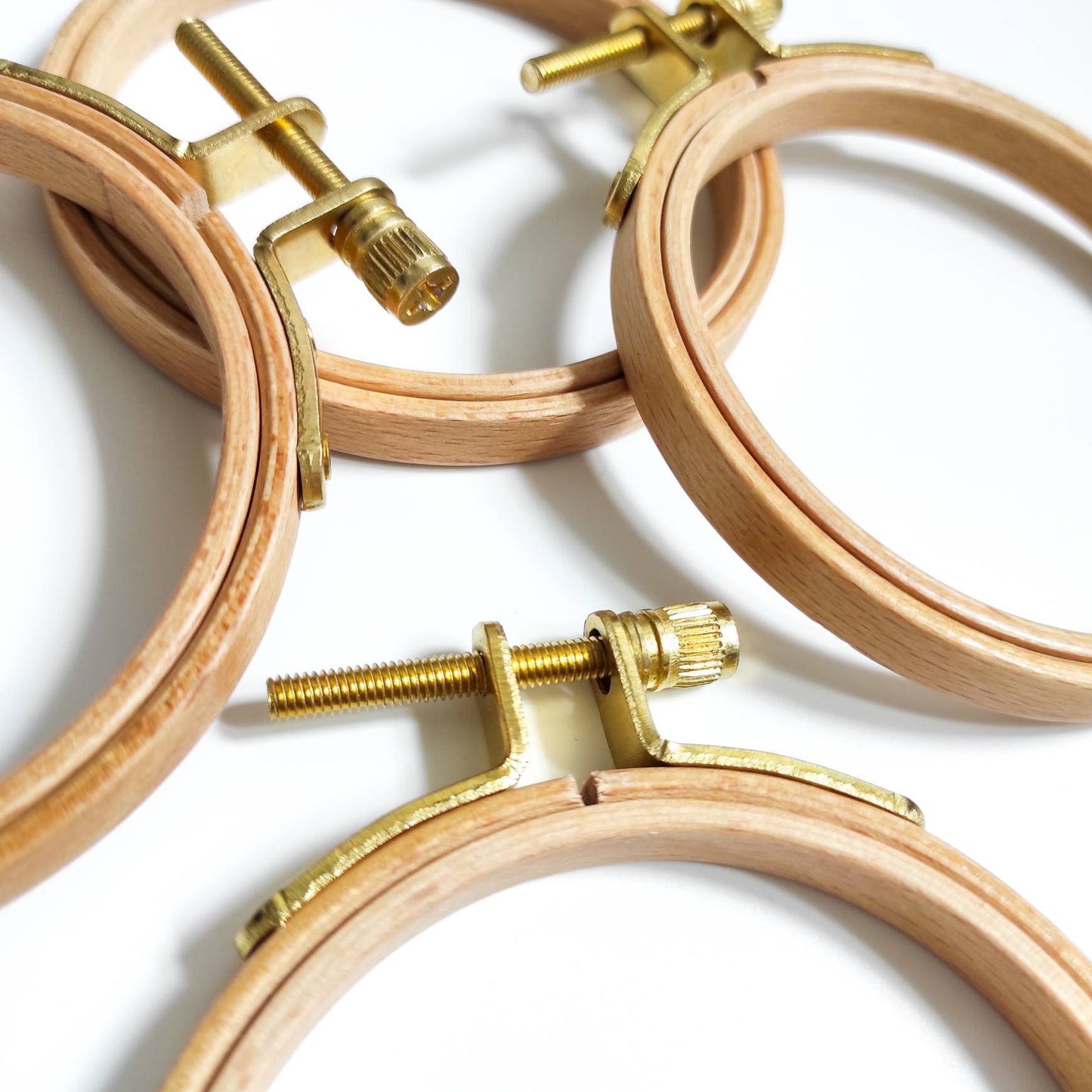 Beechwood Hoop3"/4"/5"/6"/7"/8"/9"/11"/12" for Hand or Machine Embroidery/Cross stitch/Needlework. Perfect for Crafters and DIY Enthusiasts