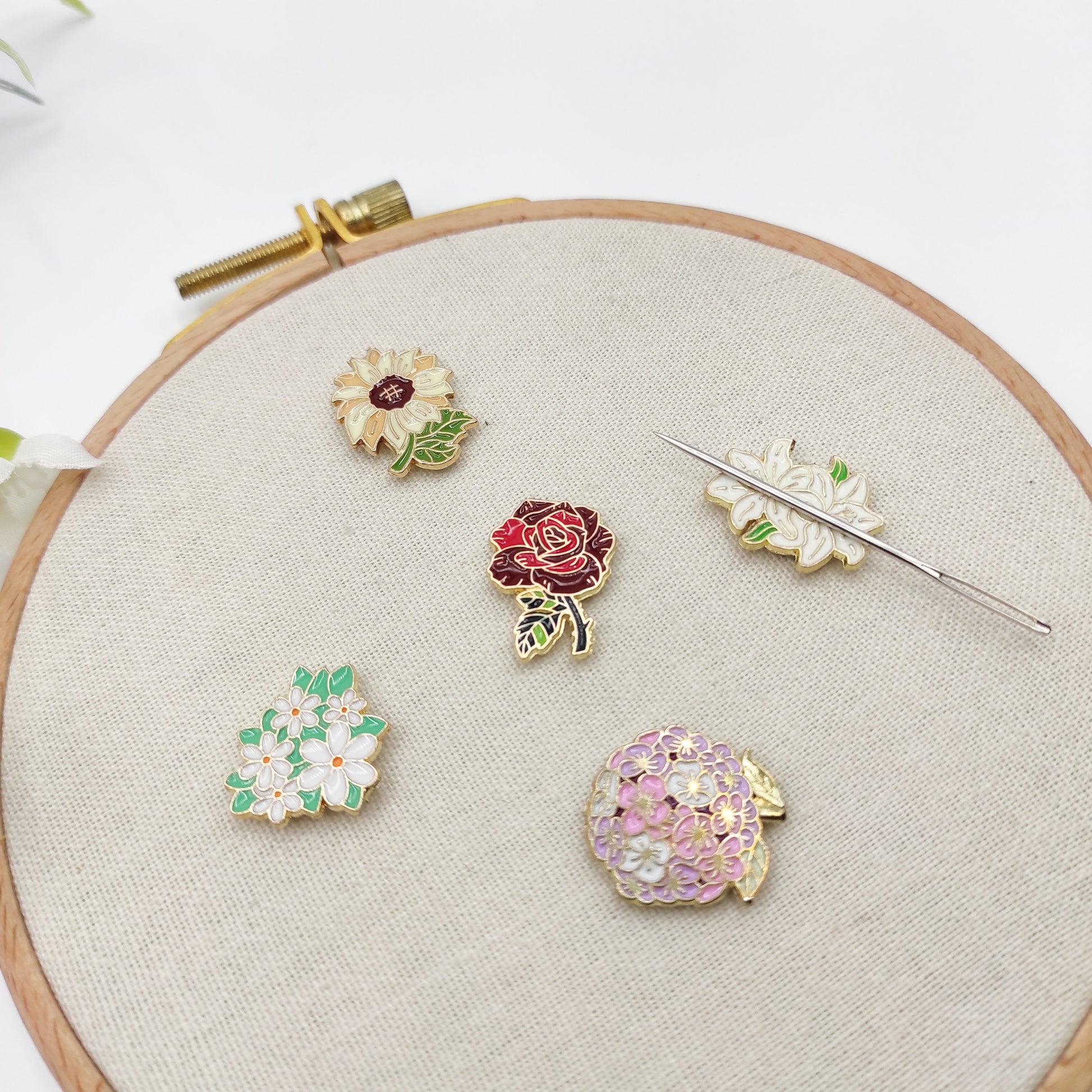 Floral Enamel Needle Minder: Cross Stitch Embroidery Tool