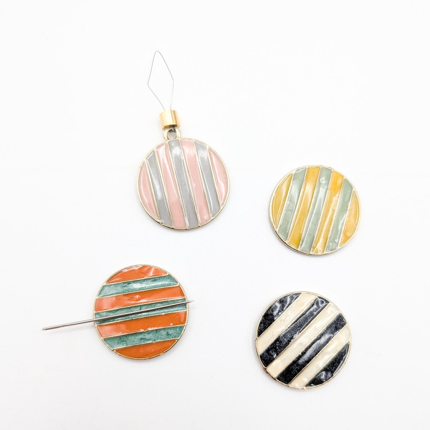 Modern Style Needle Threader/Minder Combo: Embroidery Sewing Aid