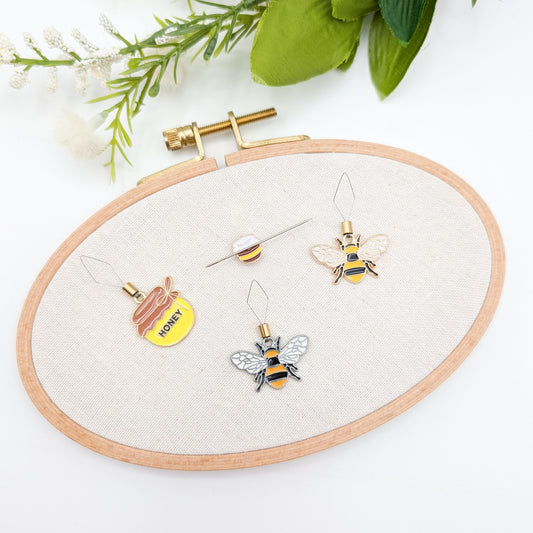 Honey Bee Needle Minder: Embroidery, Cross Stitch, Needlework