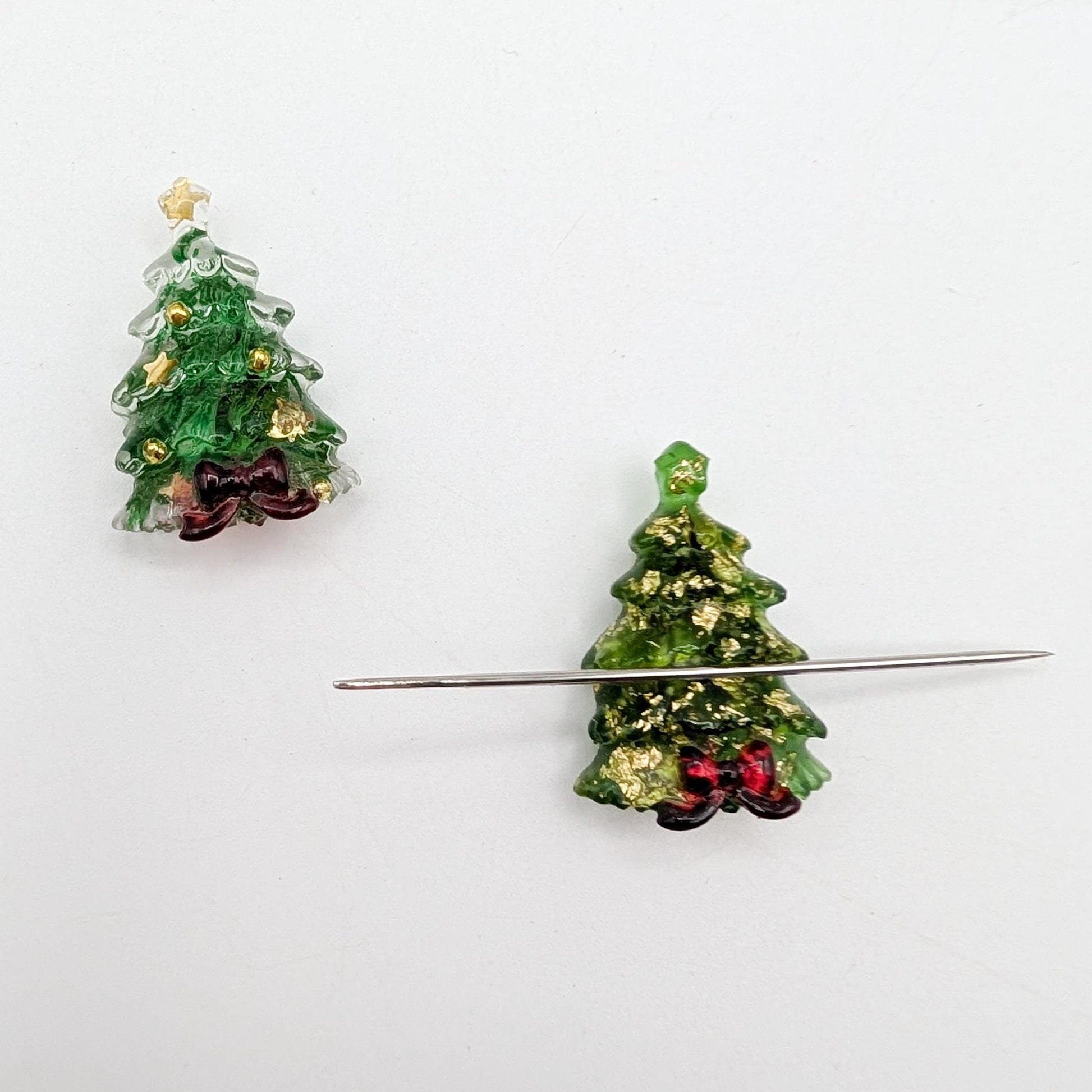 Christmas Tree Needle Minder Collection: Holiday Embroidery, Cross Stitch