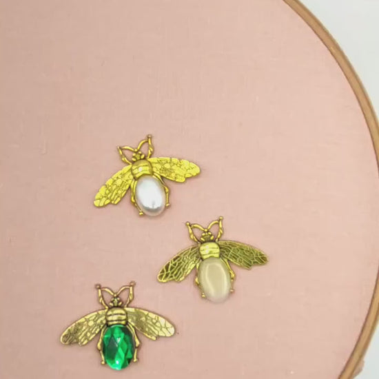 Bee Needle Minder: Embroidery, Cross Stitch, Needlework