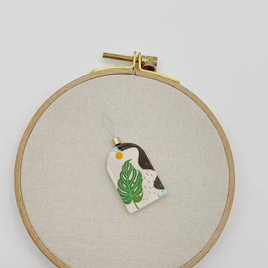 Modern Style Needle Threader/Minder Combo: Embroidery Sewing Aid