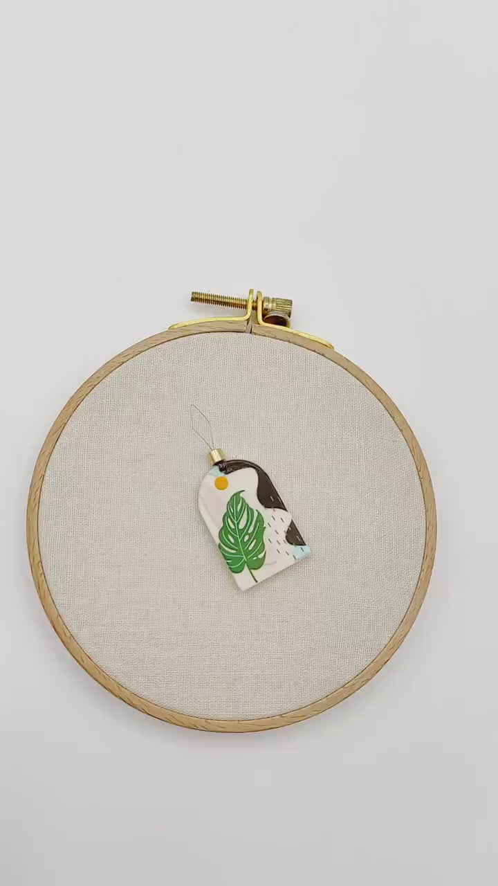 Modern Style Needle Threader/Minder Combo: Embroidery Sewing Aid